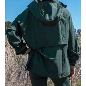 Girlfriend Collective Sideline Full-Zip Windbreaker